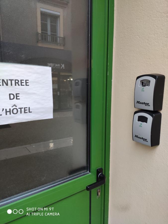 Bar Hotel Du Centre Montrevel-en-Bresse Екстериор снимка