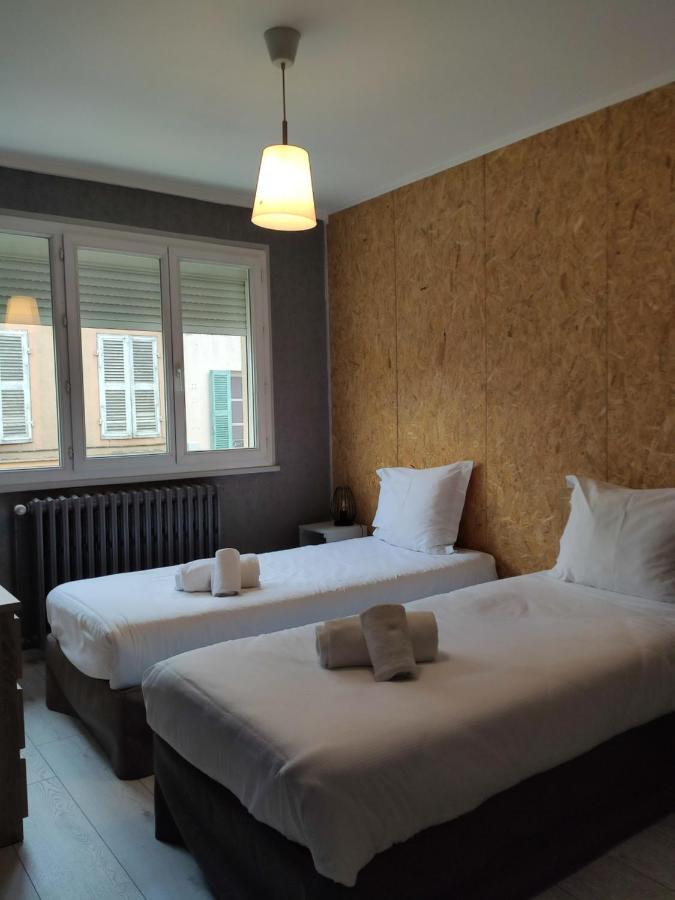 Bar Hotel Du Centre Montrevel-en-Bresse Екстериор снимка