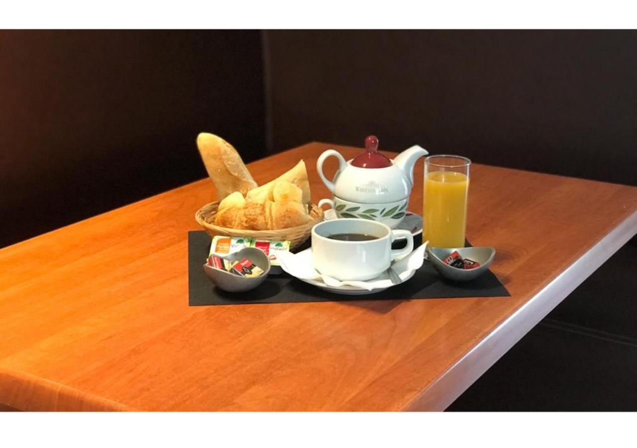 Bar Hotel Du Centre Montrevel-en-Bresse Екстериор снимка
