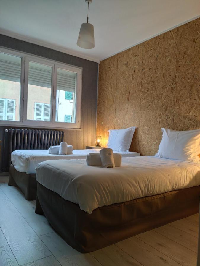 Bar Hotel Du Centre Montrevel-en-Bresse Екстериор снимка