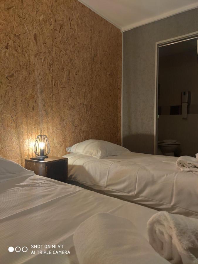 Bar Hotel Du Centre Montrevel-en-Bresse Екстериор снимка